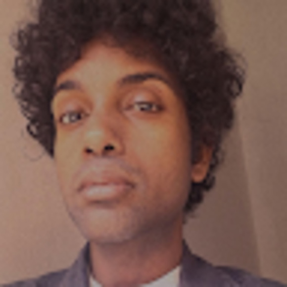 Meet your Posher, Dee - Picture 1 of 1